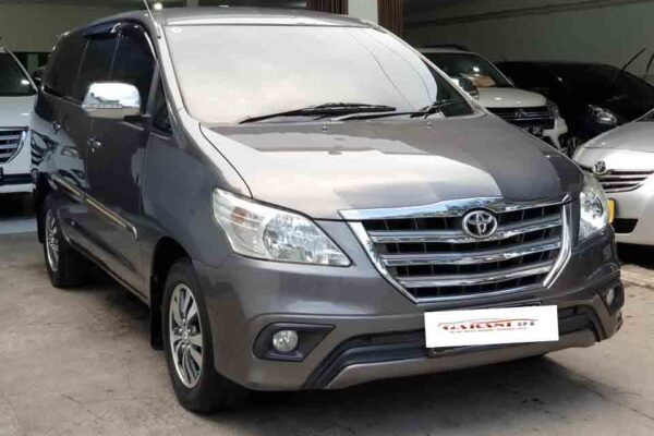 Innova G Diesel AT