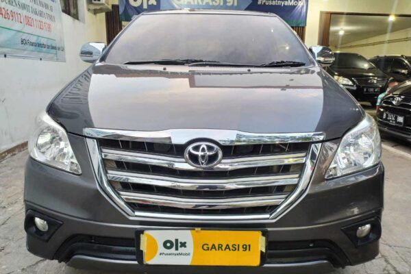 Grand Innova 2.0 MT