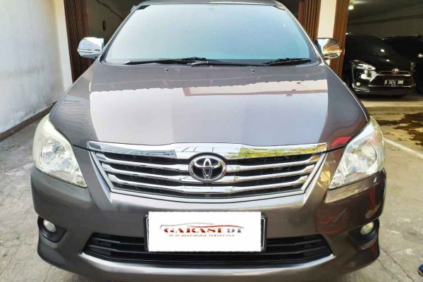 Grand Innova G AT