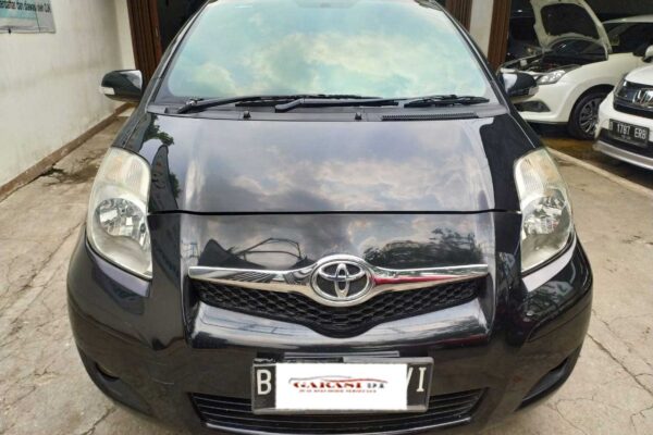Yaris S Limited AT