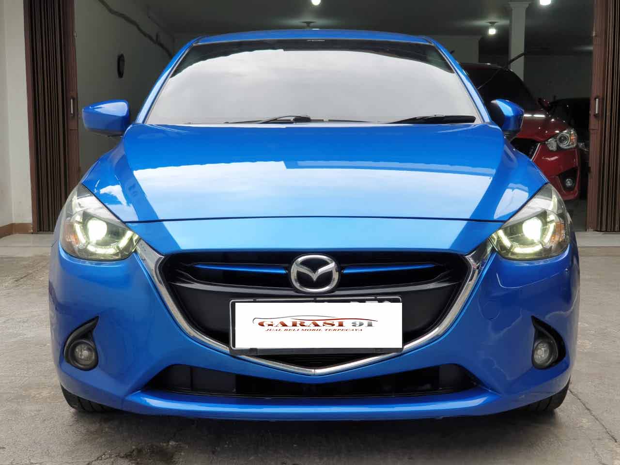 Mazda 2 R AT