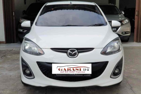 Mazda 2 R AT