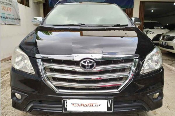 Grand Innova G 2.0 AT