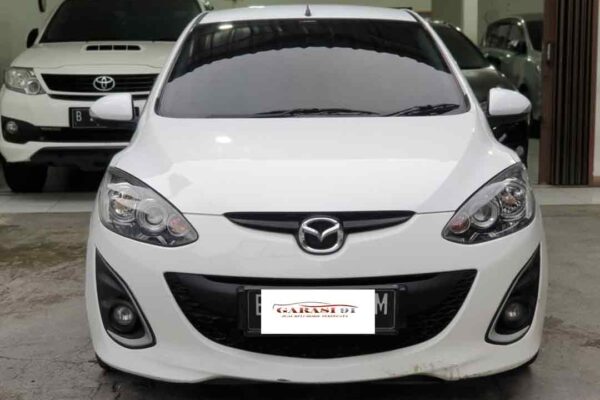 MAZDA 2 R AT