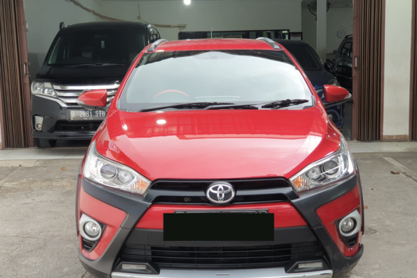 YARIS HEYKERS AT