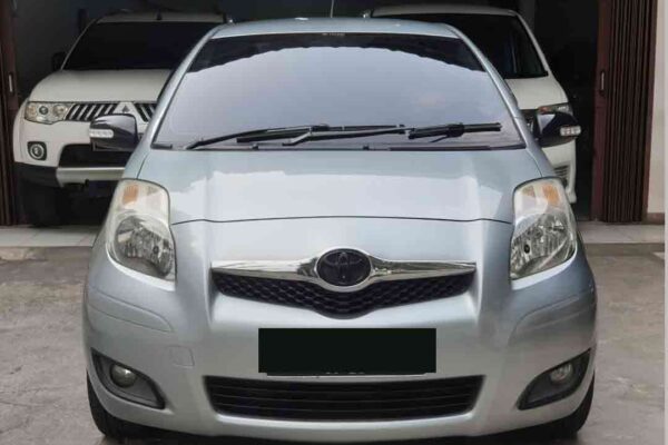 Yaris Type J AT