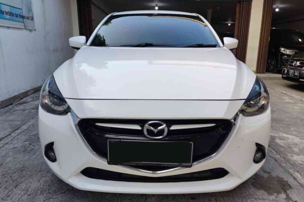 Mazda 2 R