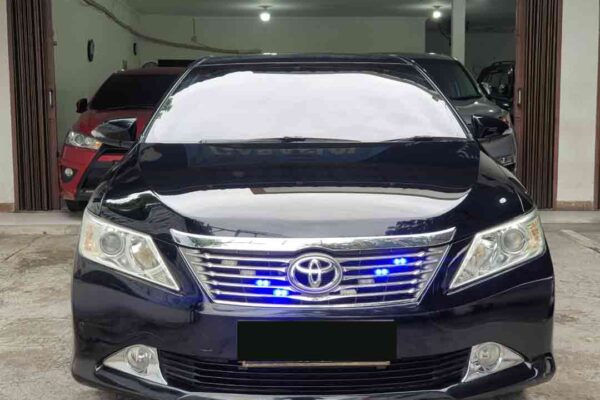 Camry v 2.5 At