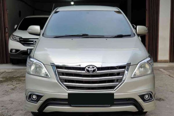 Grand Innova G Lux AT