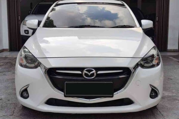 Mazda 2 R AT