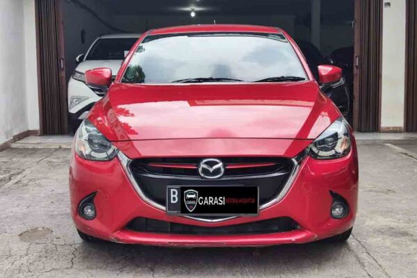 Mazda 2 R AT