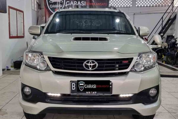 Fortuner VNT TRD AT