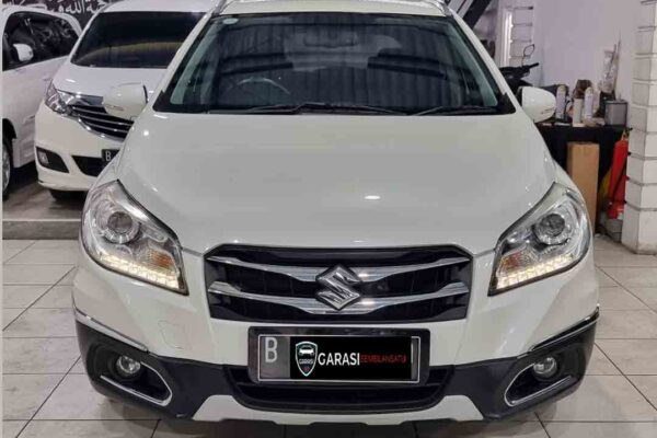 S Cross AT At