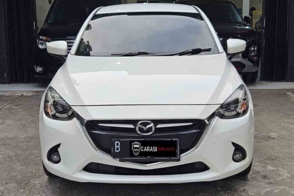 Mazda 2 R AT