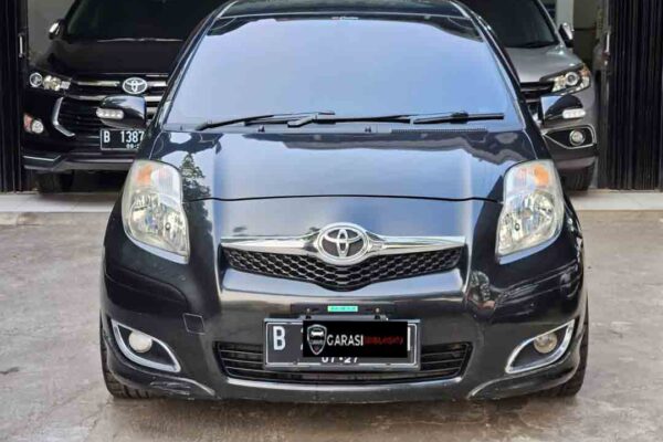 Yaris E At