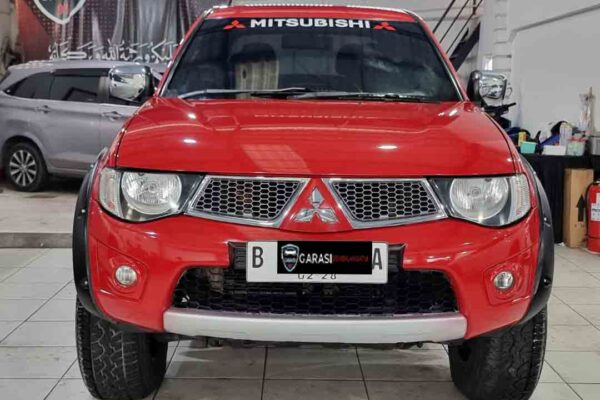 TRITON 4X4 EXCEED AT