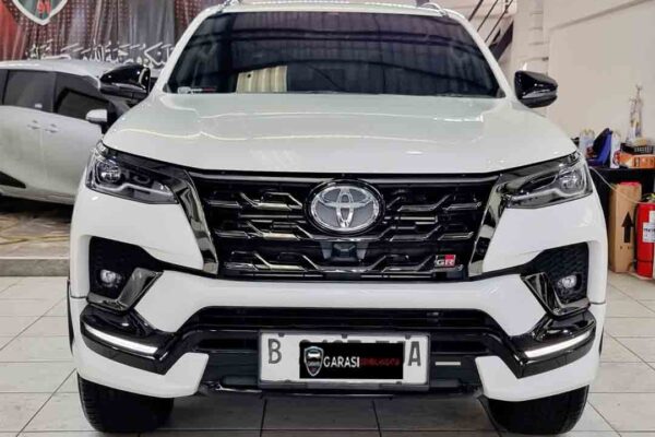 FORTUNER GR SPORT 4X4 AT