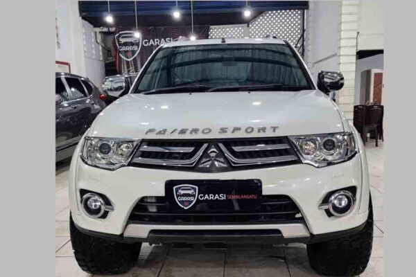Pajero Sport Dakar 2.4 AT