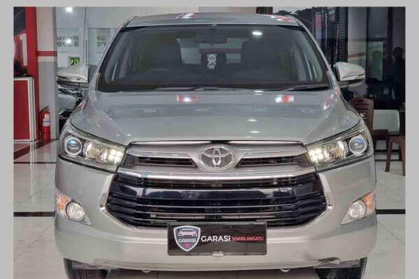Innova Reborn V Lux AT Bensin
