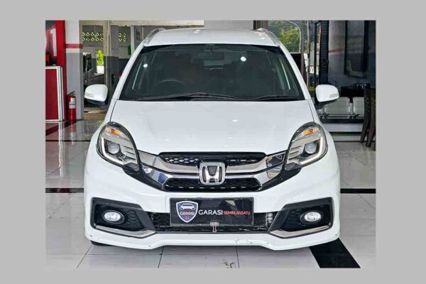 Mobilio RS AT