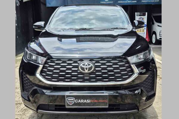 Innova Zenix G Hybird at