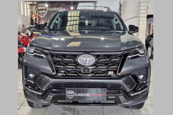 Fortuner GR 2.8 AT