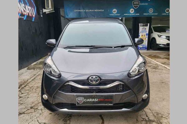 Sienta 1.5 V Cvt