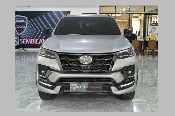 Fortuner GR sport 2.8 AT