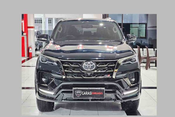 Fortuner GR Sport 2.8 AT