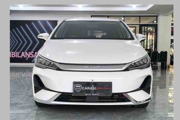 BYD M6 7 AT