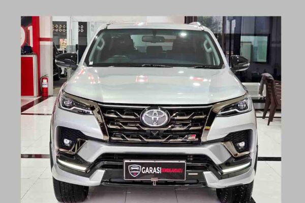 Fortuner GR Sport 2.8 AT